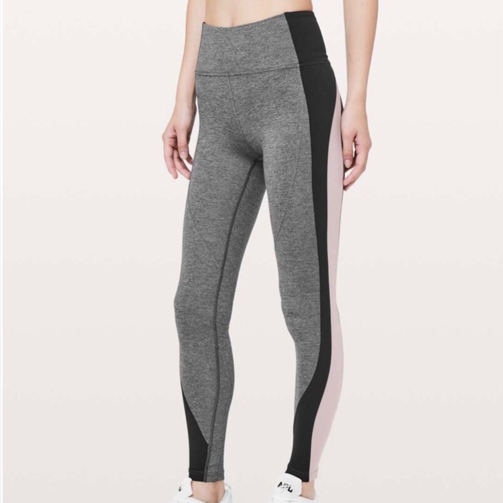 Lululemon Get Going Train Tight 28"
Heathered Black / Smoky Blush Size 6